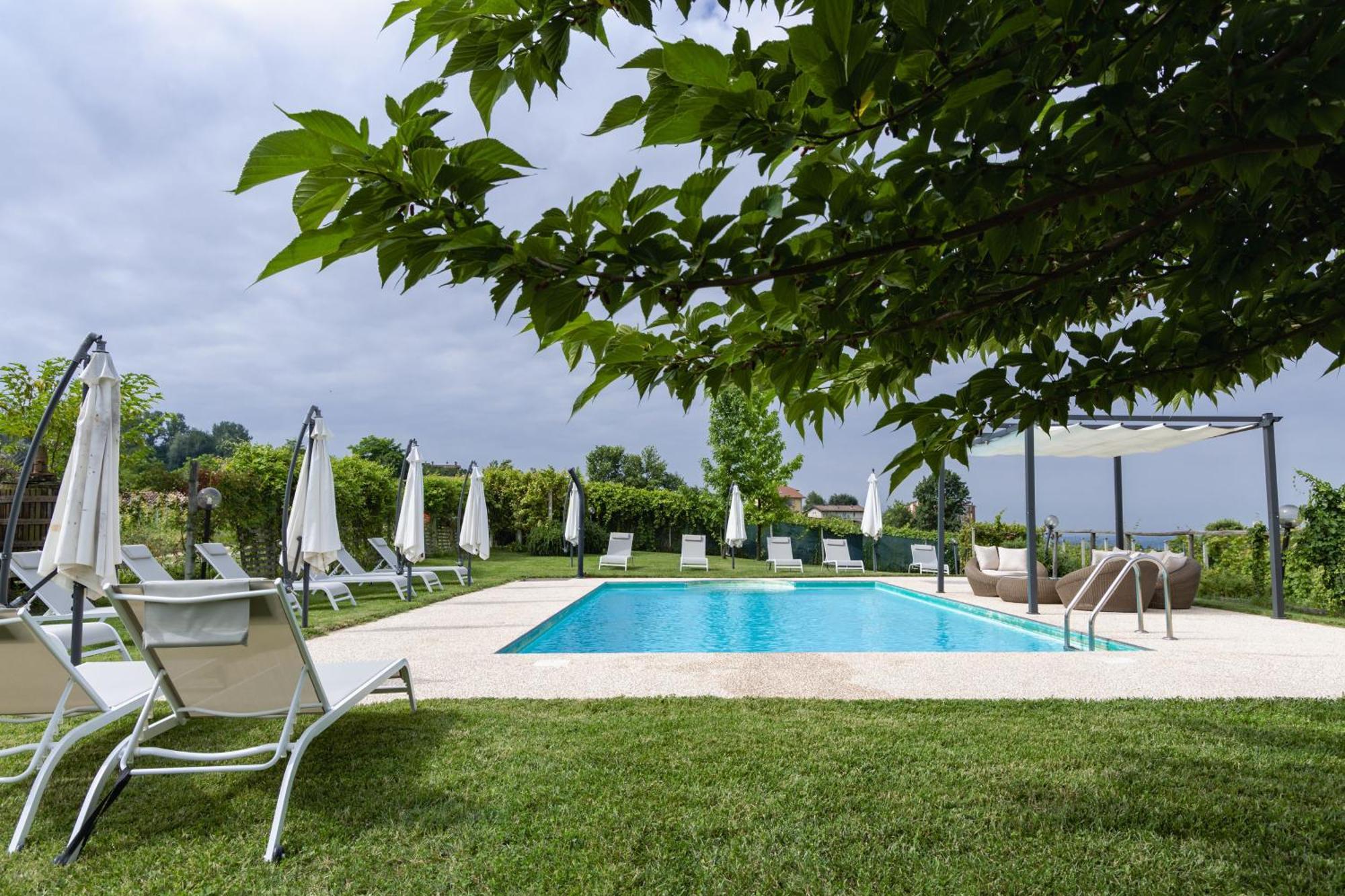 La Cantinella Country House La Morra Exterior photo