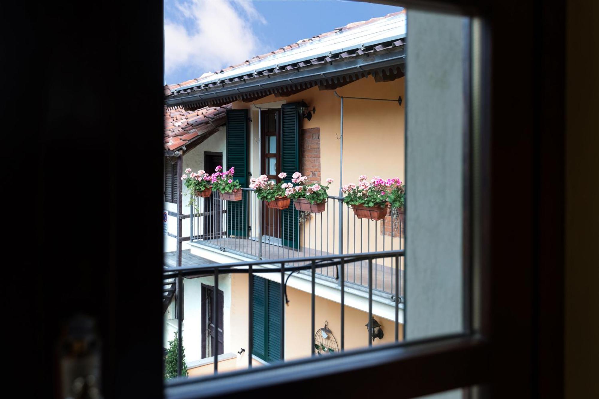 La Cantinella Country House La Morra Exterior photo
